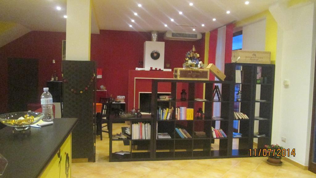 Bed & Breakfast Valeri Artena Bagian luar foto